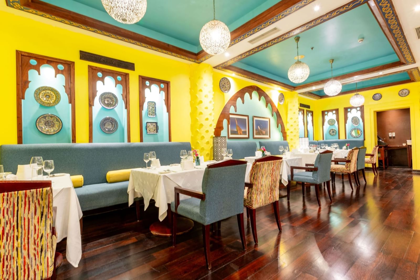 jahazi-restaurant-dsh-1