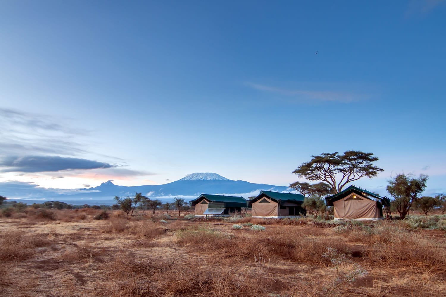 23-KPW-TENT-KILIVIEW.jpg