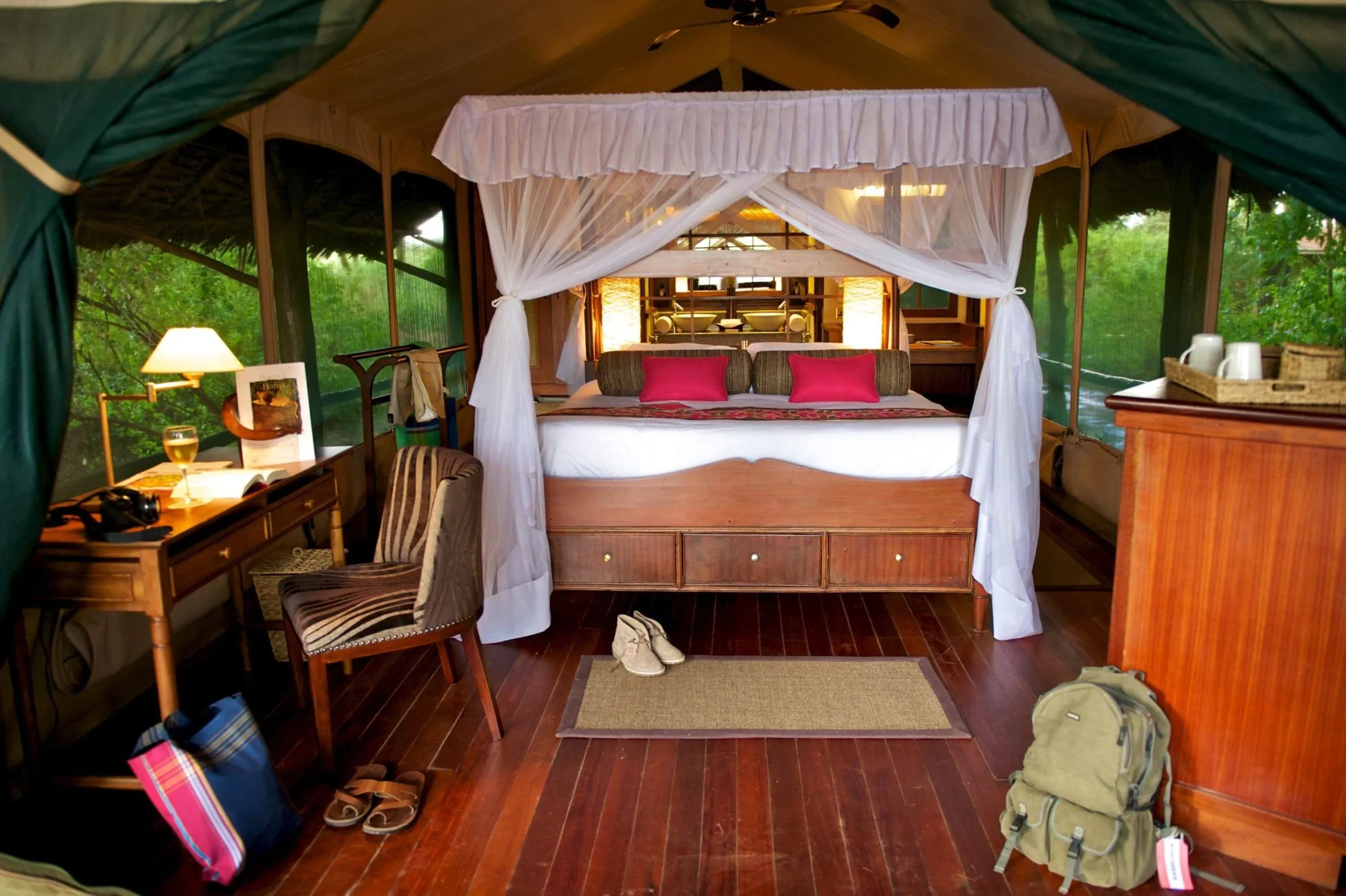 IM_KE_SAM_Samburu-Intrepids-Camp_Bedroom-1-scaled-1.webp