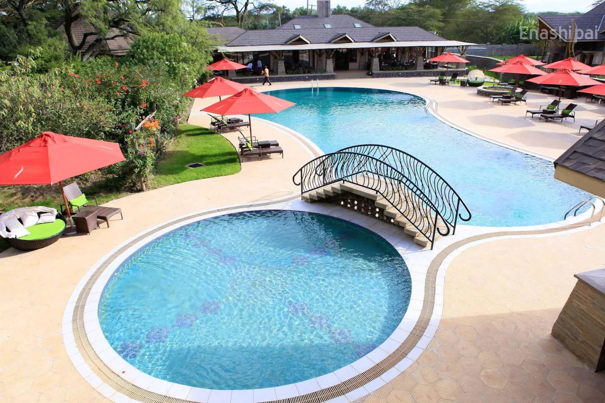 pool-15.webp