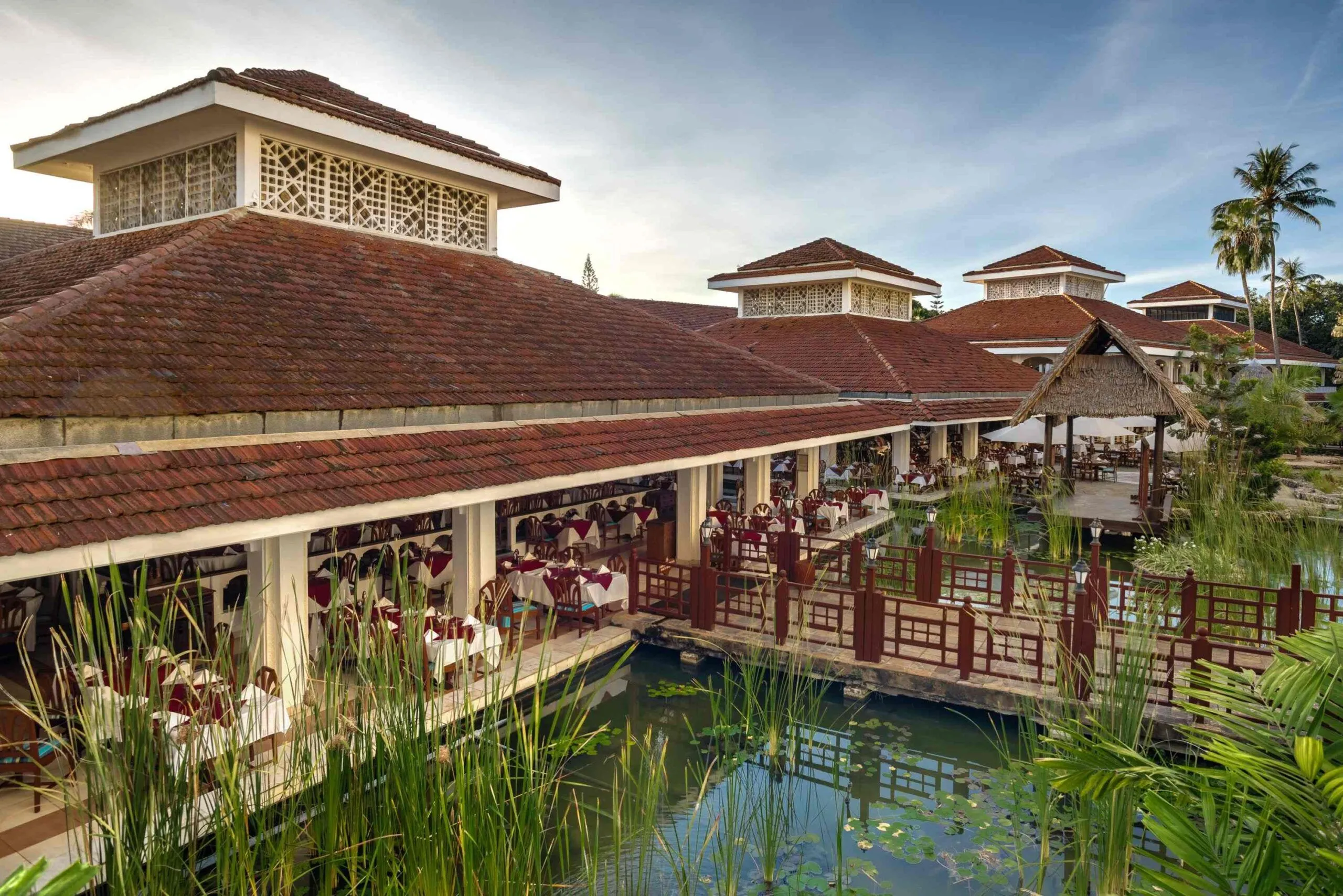 restaurant-terrace-scaled-1.webp